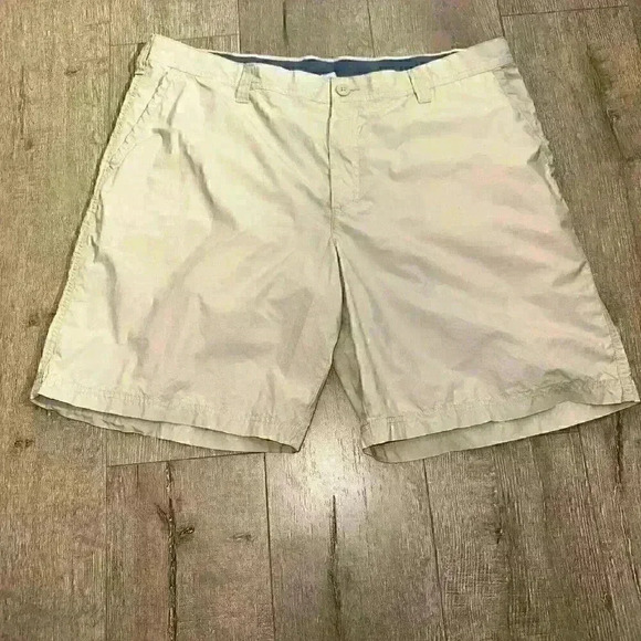 Men's Columbia Sportswear Khaki Outdoor Casual Shorts Size 42W/10L - Picture 2 of 8